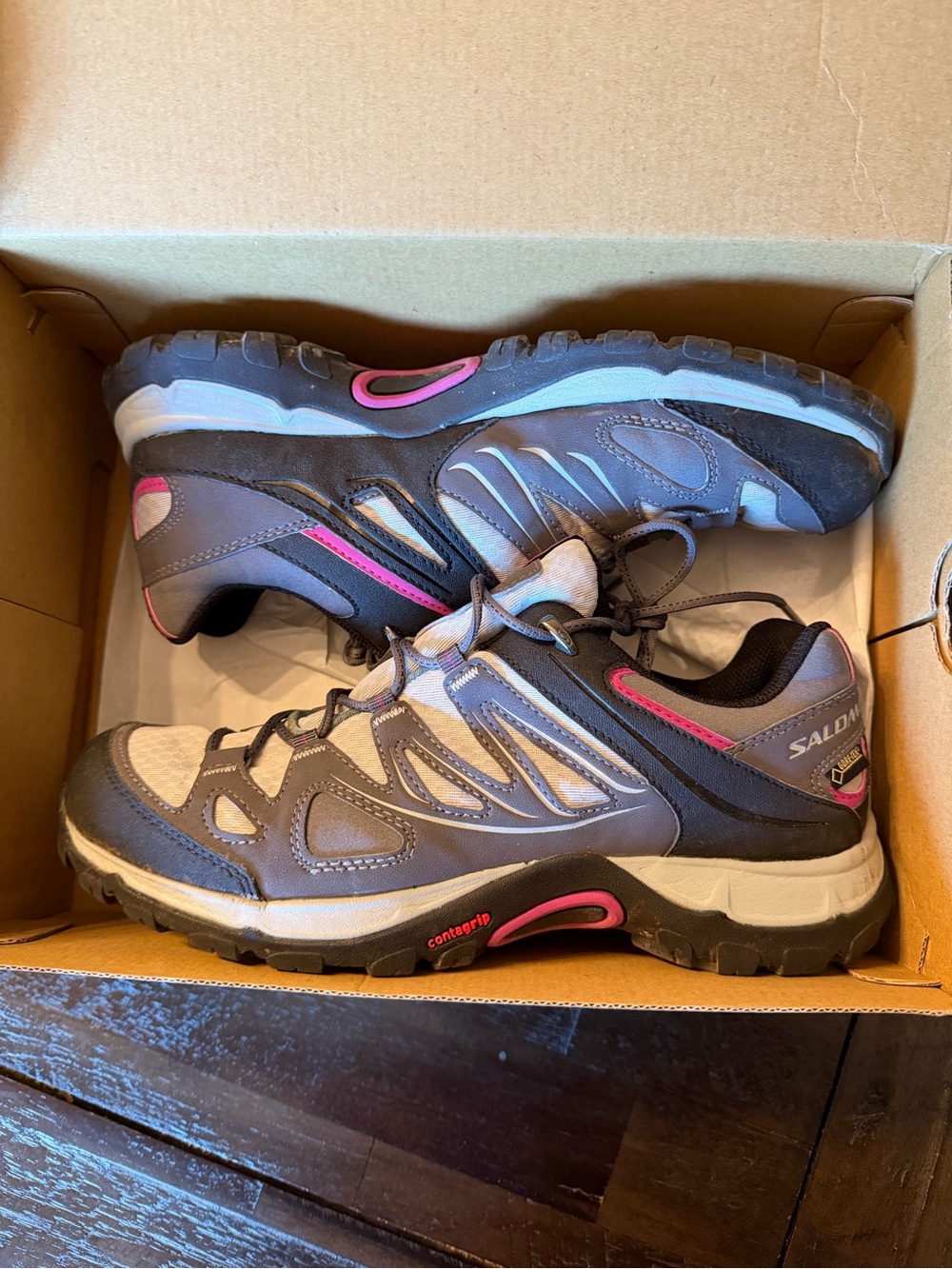 Salomon Women's Gray and Purple Goretex Trail Sneakers